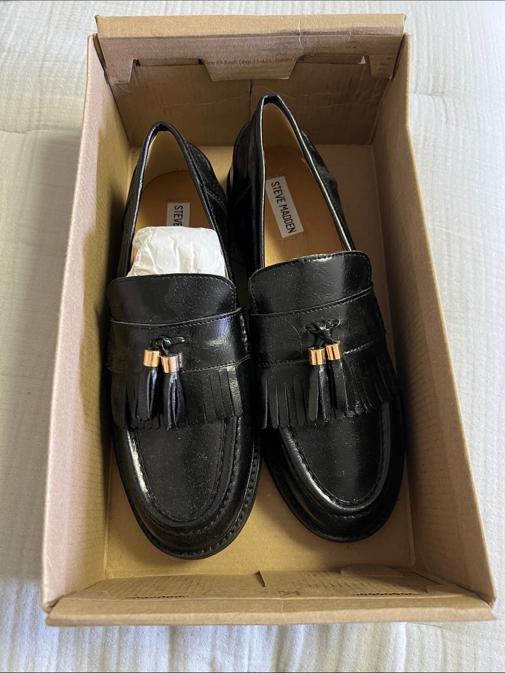 Steve Madden Radcliff black leather loafer mismatch sizes